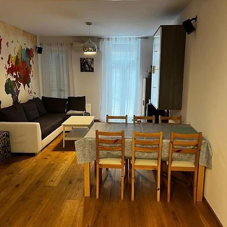 Porec, Tolle 3 Zi-Whg, Sehr Zentral, Top Zustand! Mit Internet Und W-Lan! Exterior foto