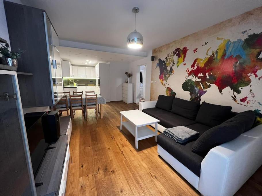 Porec, Tolle 3 Zi-Whg, Sehr Zentral, Top Zustand! Mit Internet Und W-Lan! Exterior foto