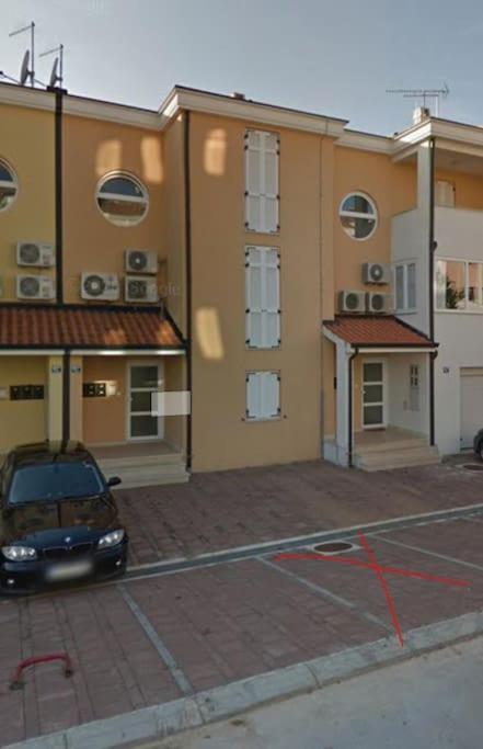 Porec, Tolle 3 Zi-Whg, Sehr Zentral, Top Zustand! Mit Internet Und W-Lan! Exterior foto
