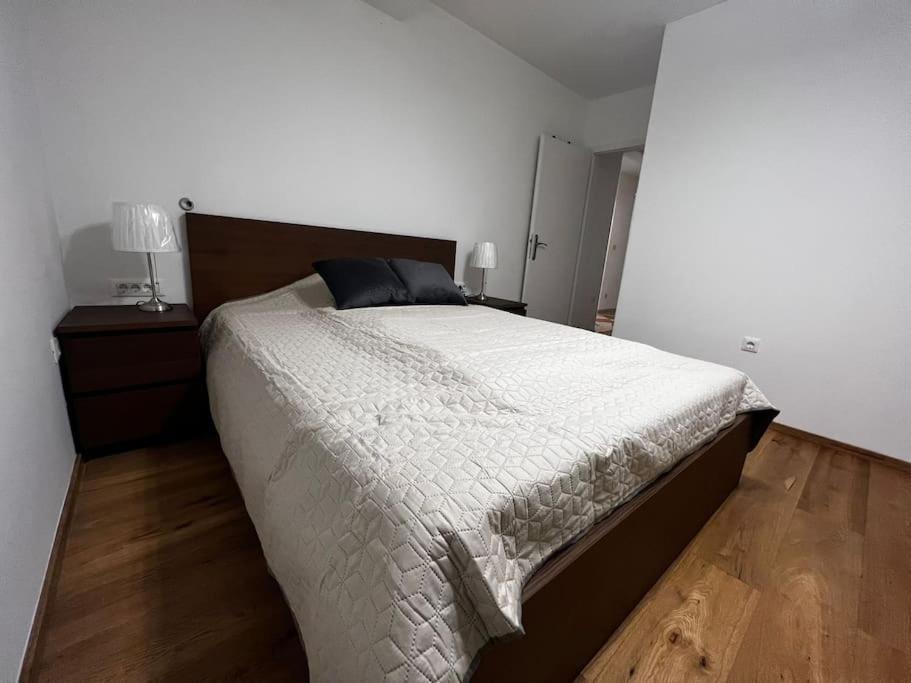 Porec, Tolle 3 Zi-Whg, Sehr Zentral, Top Zustand! Mit Internet Und W-Lan! Exterior foto